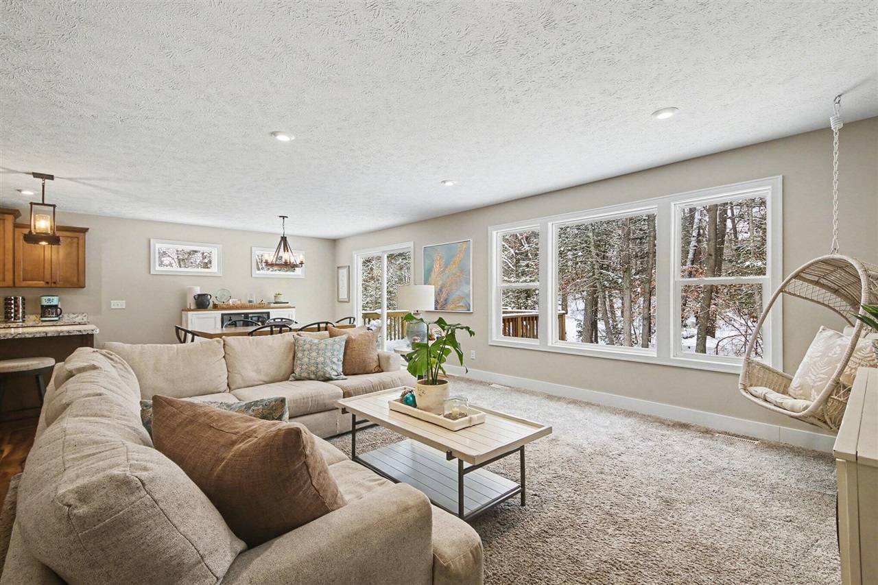 17285 Richton Drive, Nunica, MI, 49448-9374