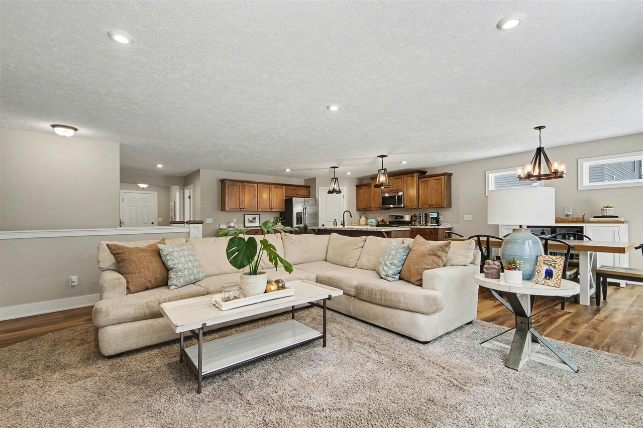 17285 Richton Drive, Nunica, MI, 49448-9374