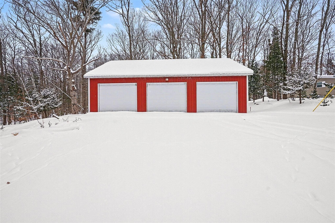 1758 N Beechwood Drive, Mears, MI, 49436-9548