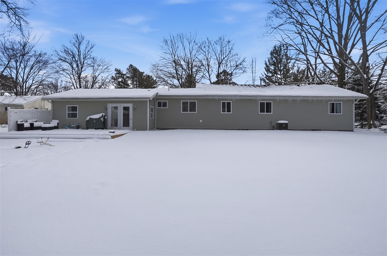 9465 Hubbard Road, Davison, MI, 48423-9351