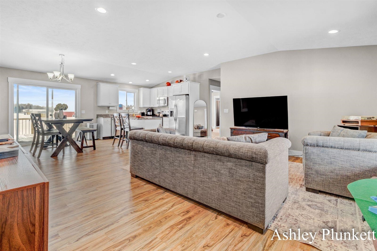 Homes for sale in Middleville, MI | 12189 Beauterra Ln, Middleville, MI 49333 | MLS# 70512986