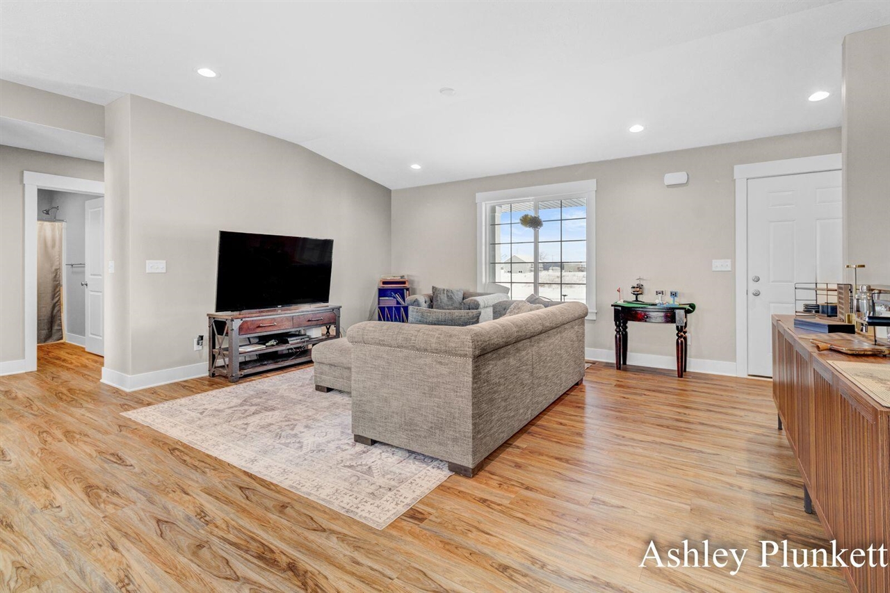 Homes for sale in Middleville, MI | 12189 Beauterra Ln, Middleville, MI 49333 | MLS# 70512986