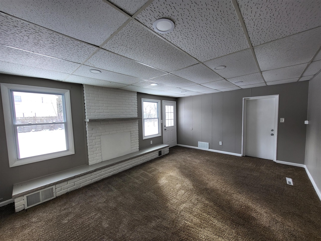 420 E Meyers Avenue, Hazel Park, MI, 48030-3503