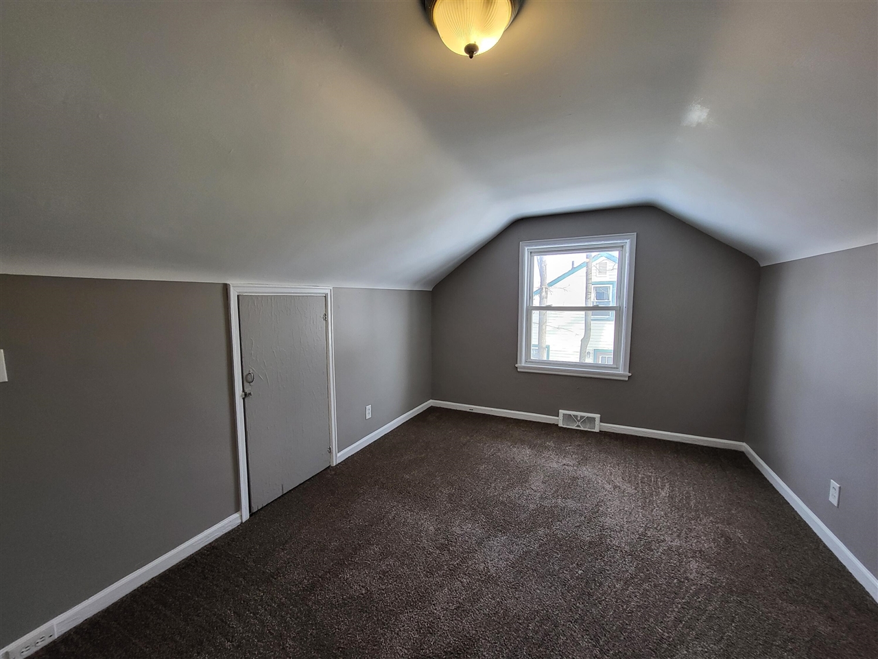 420 E Meyers Avenue, Hazel Park, MI, 48030-3503