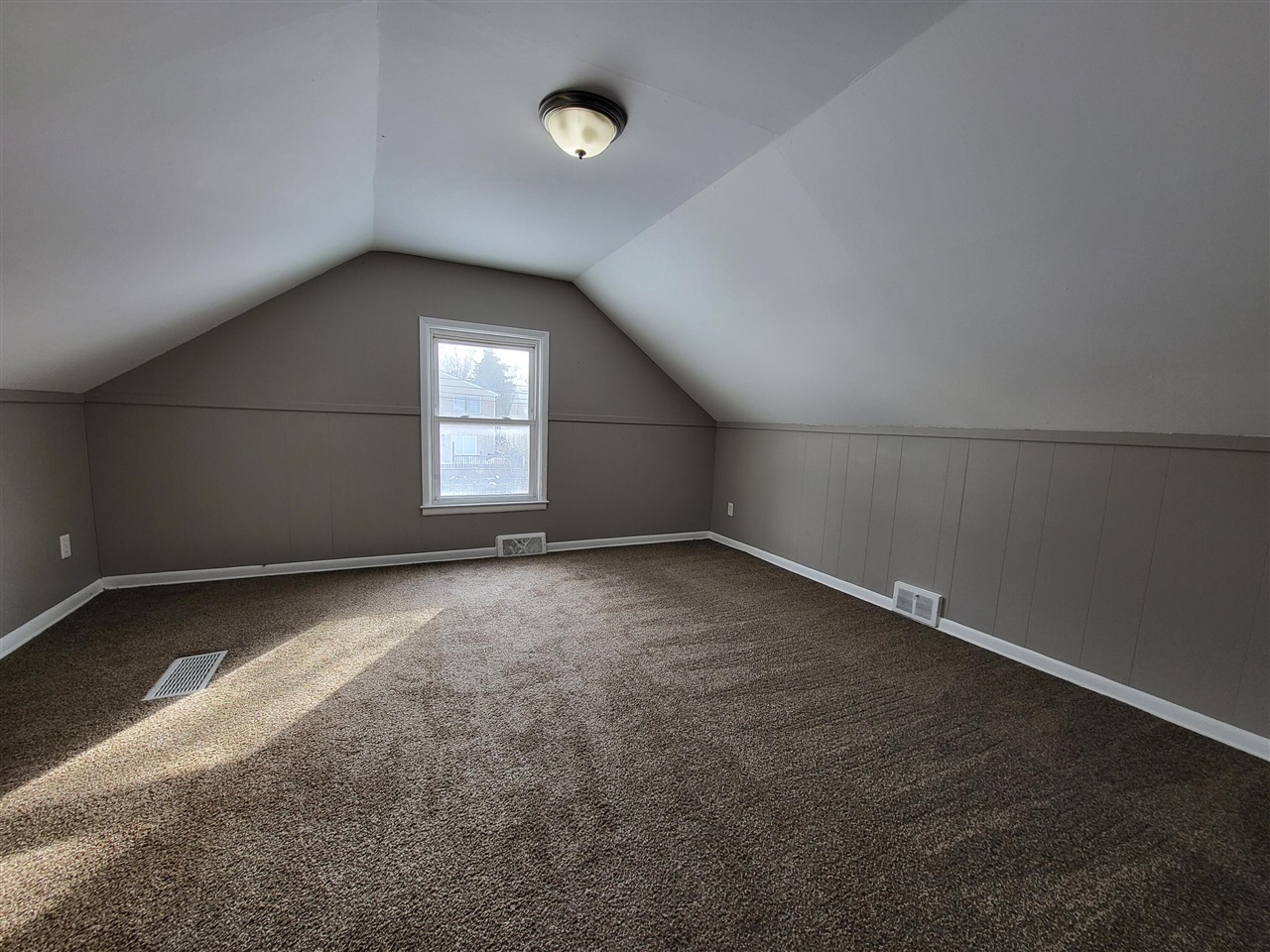 420 E Meyers Avenue, Hazel Park, MI, 48030-3503