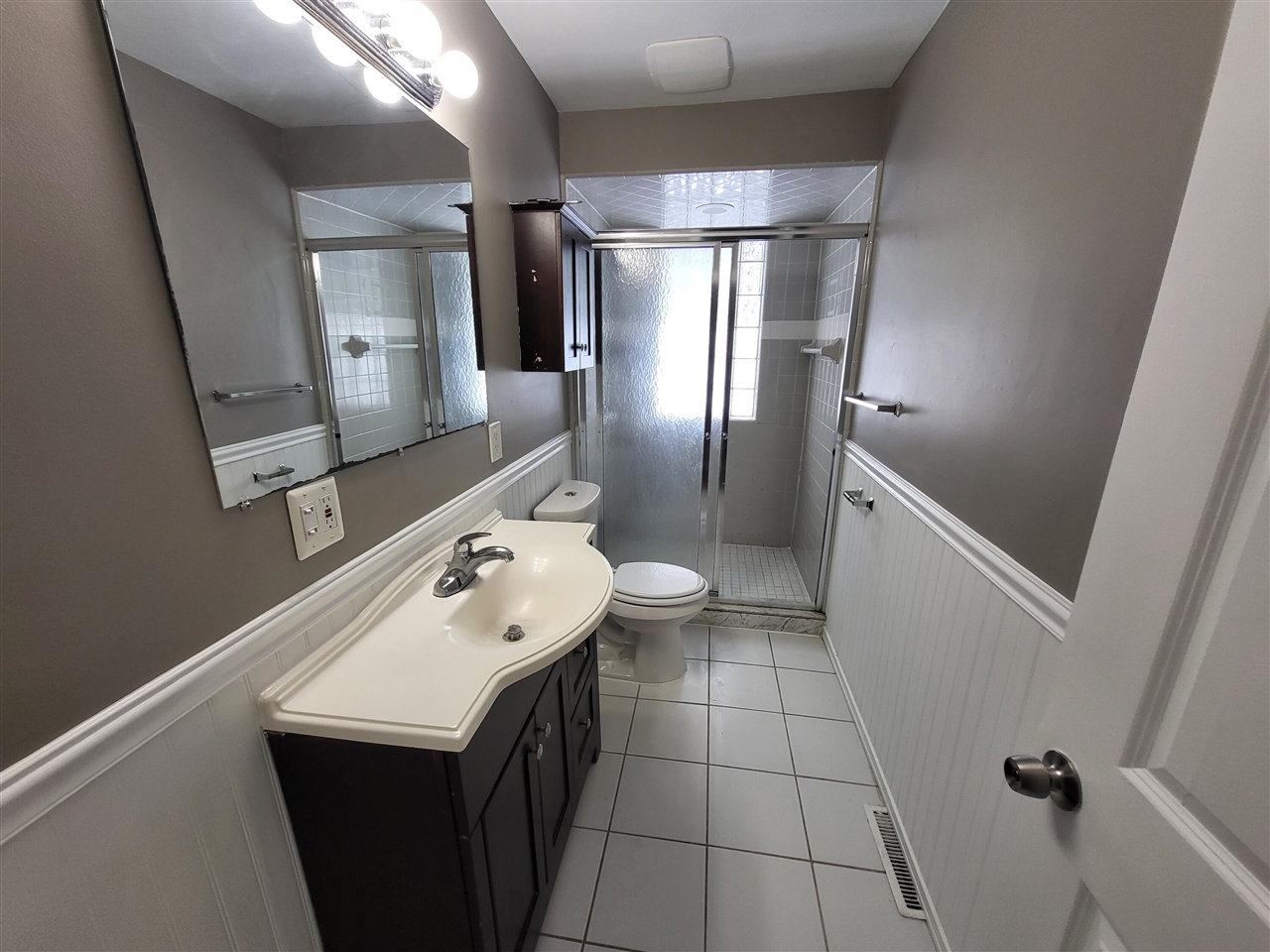 420 E Meyers Avenue, Hazel Park, MI, 48030-3503