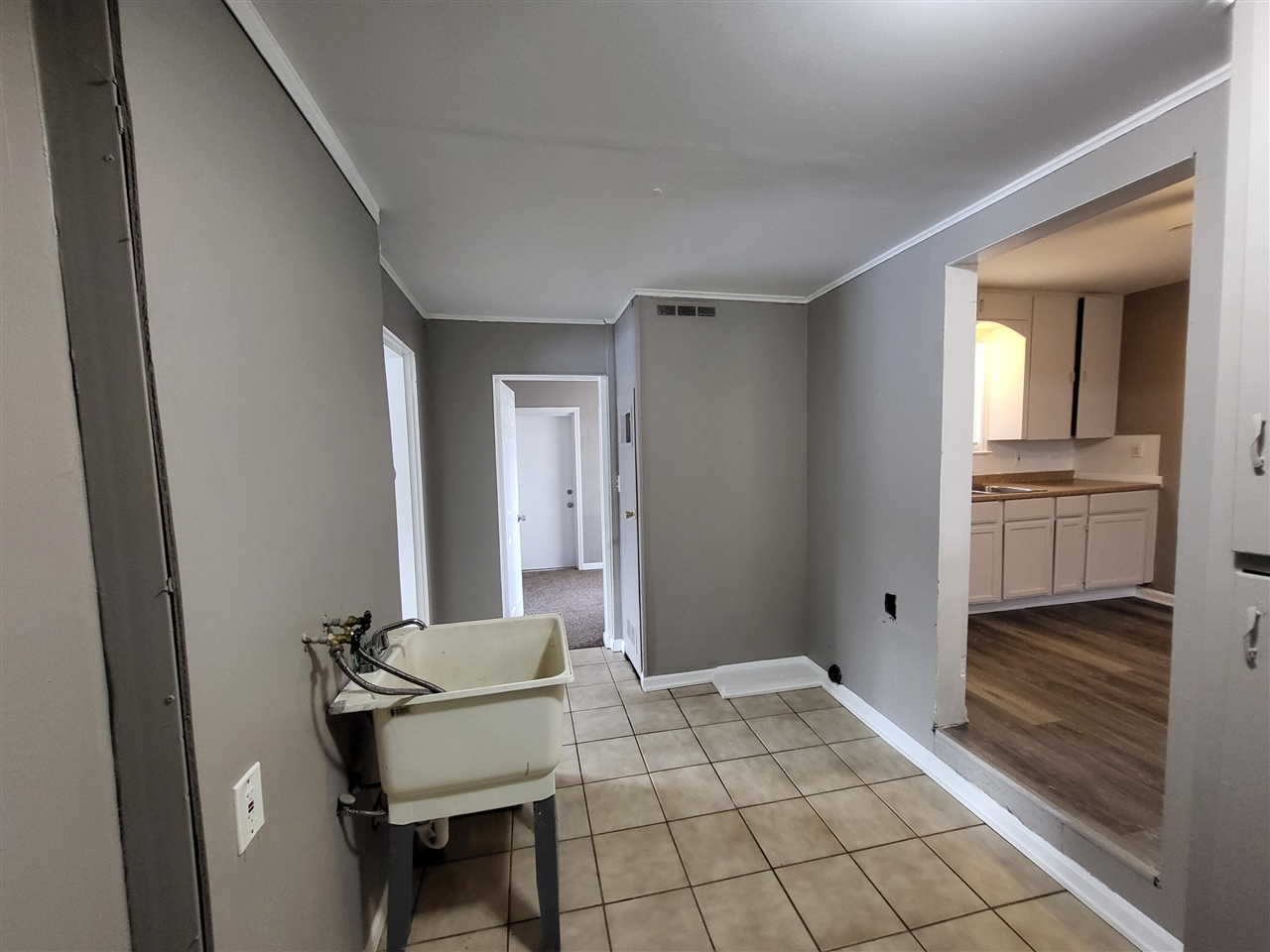 420 E Meyers Avenue, Hazel Park, MI, 48030-3503