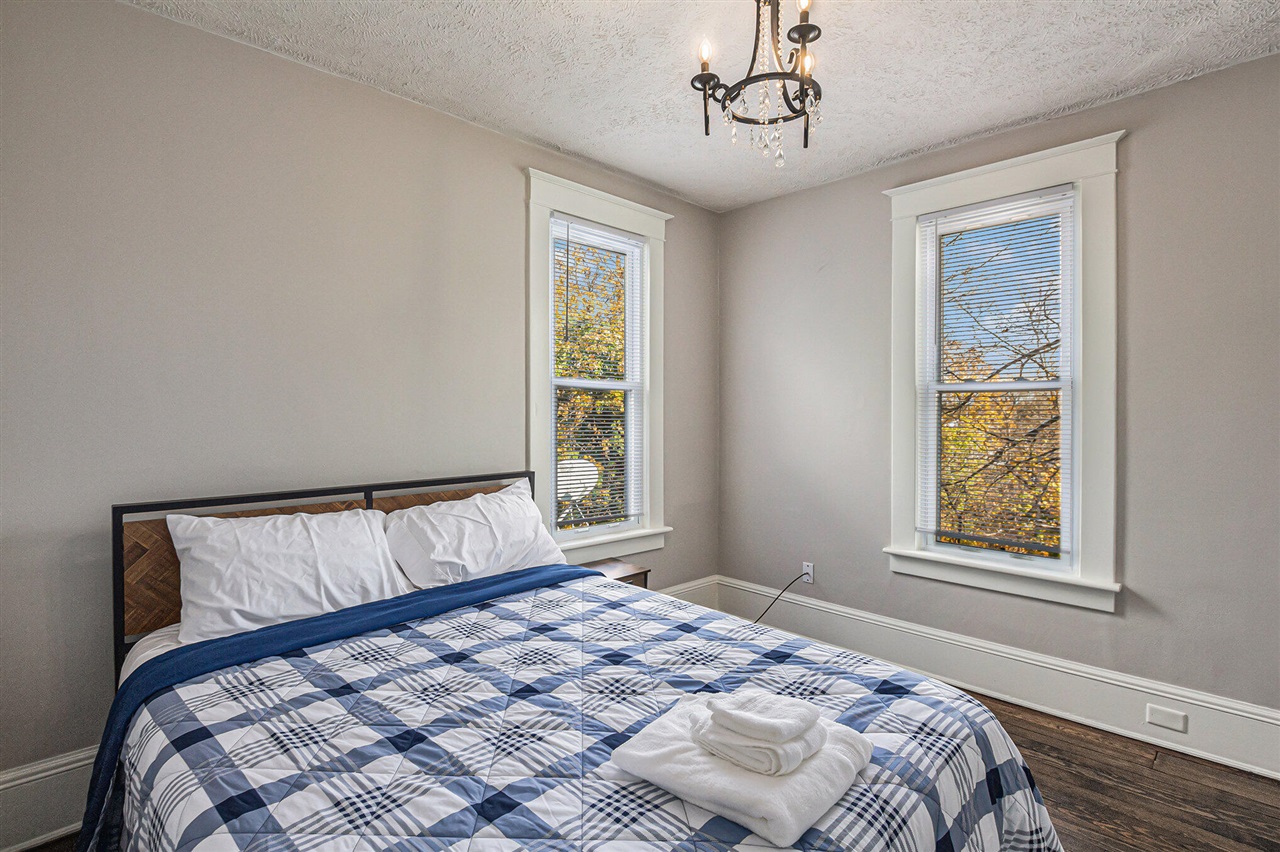 417 Maple Street, Big Rapids, MI, 49307-1837