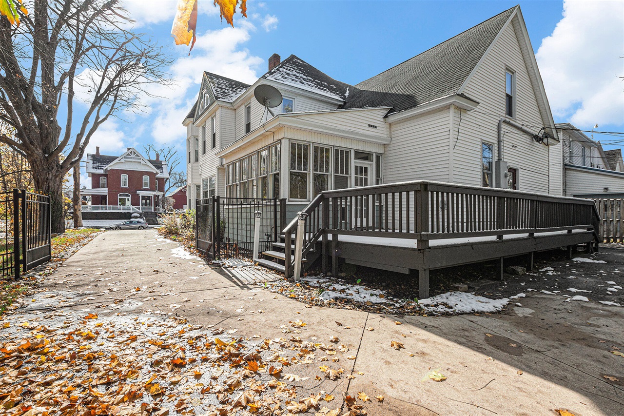 417 Maple Street, Big Rapids, MI, 49307-1837