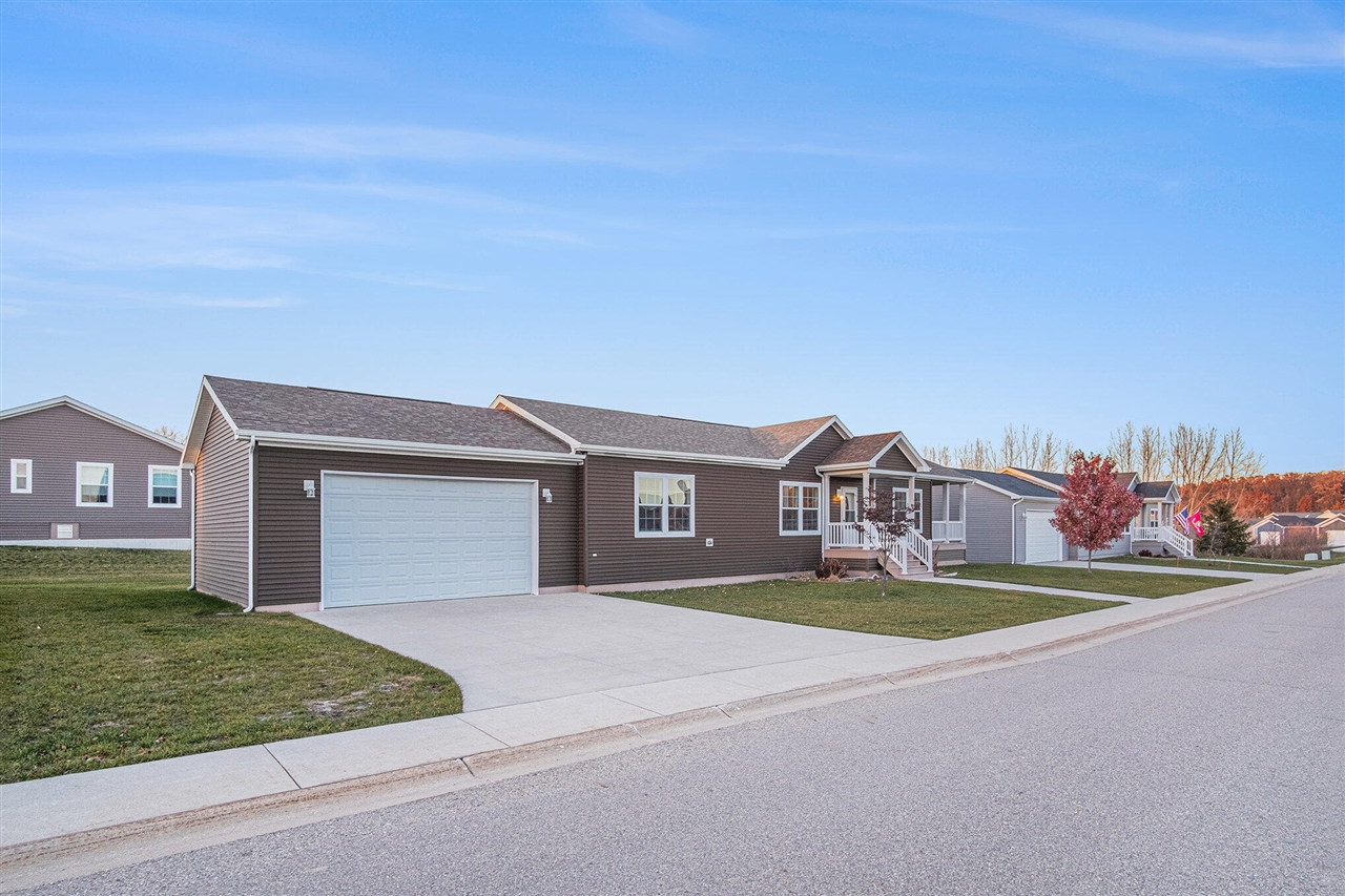 11765 Townsquare Blvd Drive, Rockford, MI, 49341