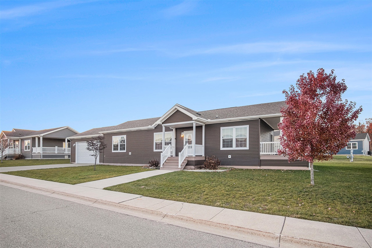 11765 Townsquare Blvd Drive, Rockford, MI, 49341