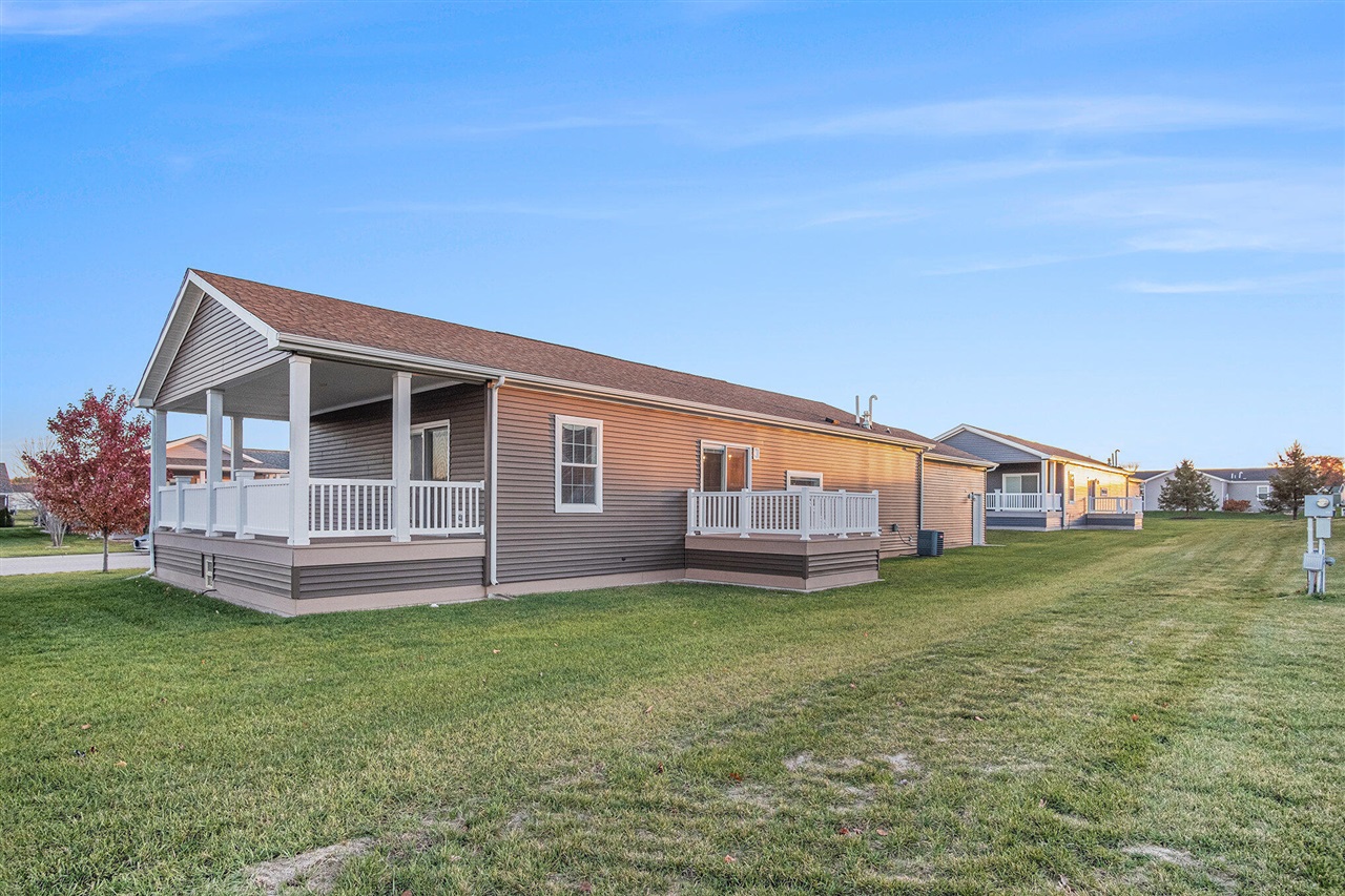 11765 Townsquare Blvd Drive, Rockford, MI, 49341