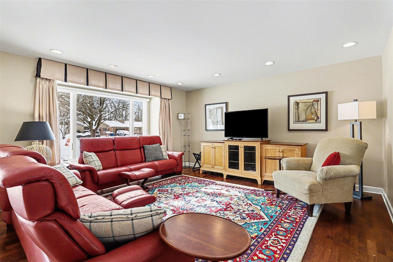 Homes for sale in Kalamazoo, MI | 3720 Middlebury Dr, Kalamazoo, MI 49006 | MLS# 70513040