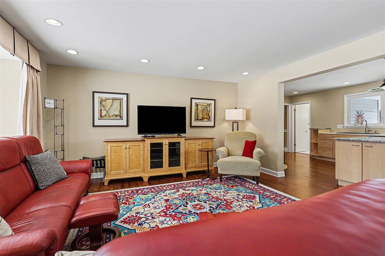 Homes for sale in Kalamazoo, MI | 3720 Middlebury Dr, Kalamazoo, MI 49006 | MLS# 70513040