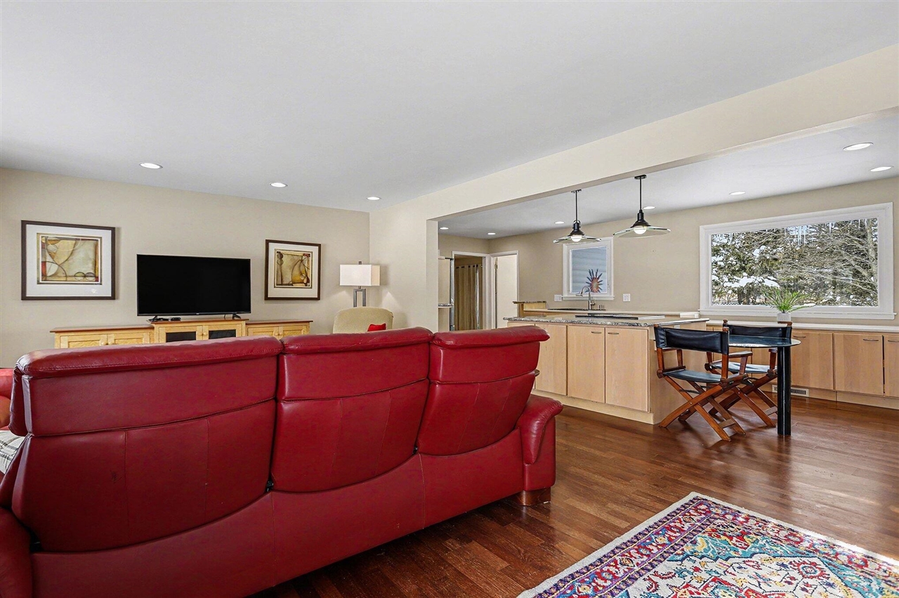 Homes for sale in Kalamazoo, MI | 3720 Middlebury Dr, Kalamazoo, MI 49006 | MLS# 70513040