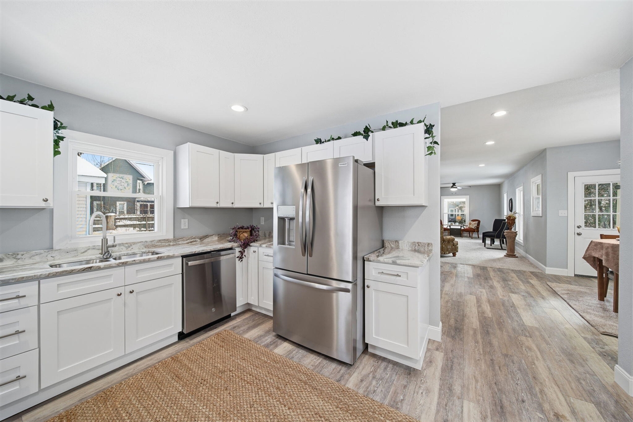 1506 Pringle Avenue, Jackson, MI, 49203-1954