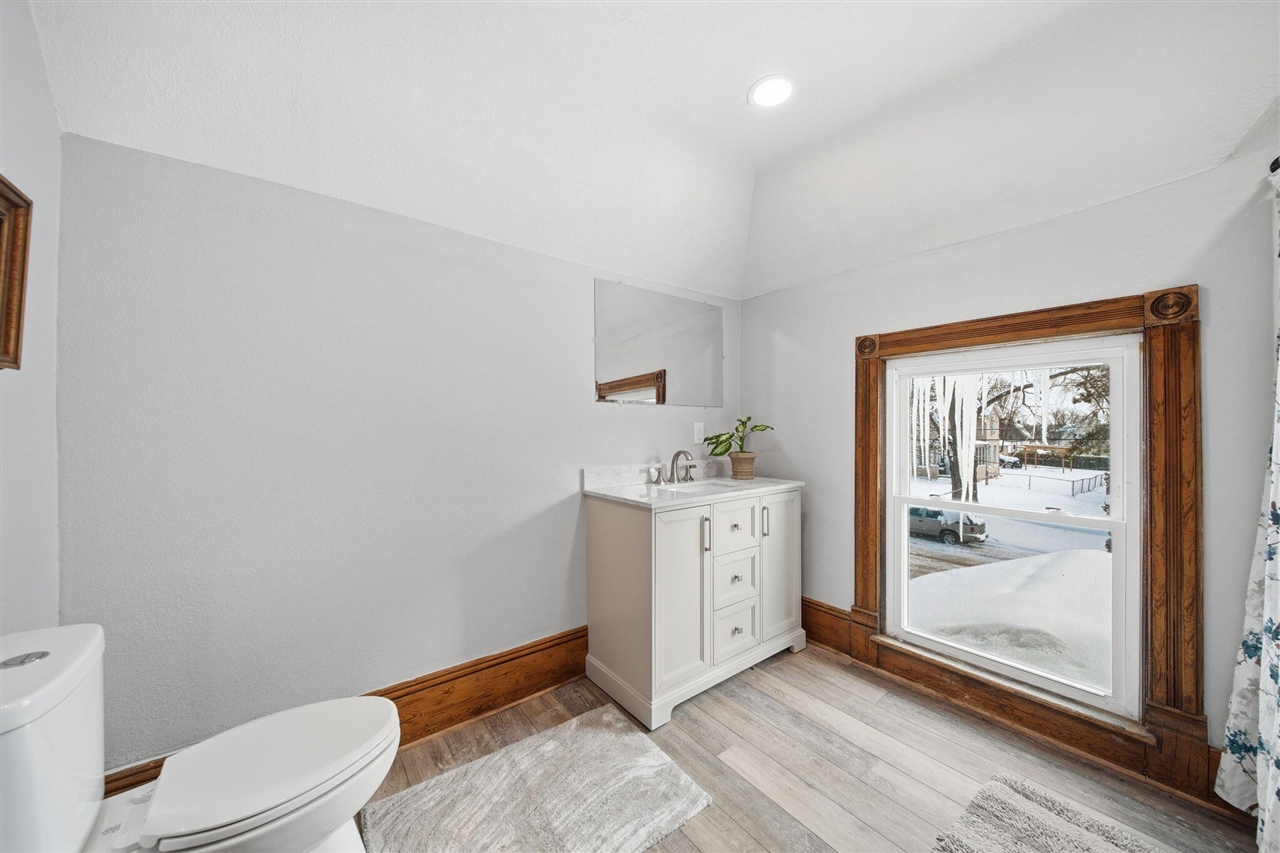 1506 Pringle Avenue, Jackson, MI, 49203-1954