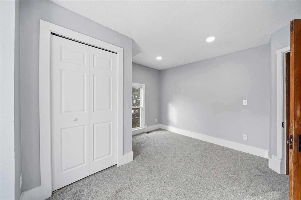 1506 Pringle Avenue, Jackson, MI, 49203-1954