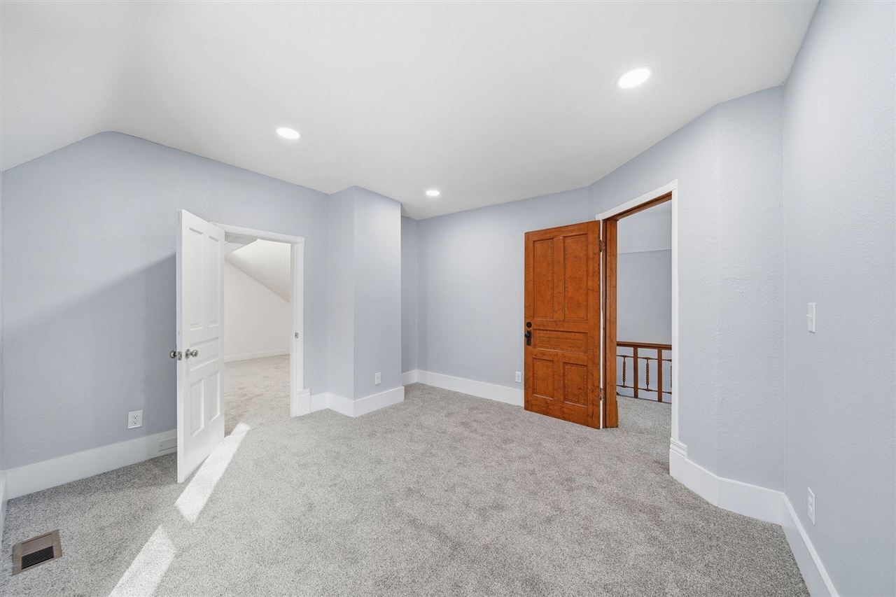 1506 Pringle Avenue, Jackson, MI, 49203-1954