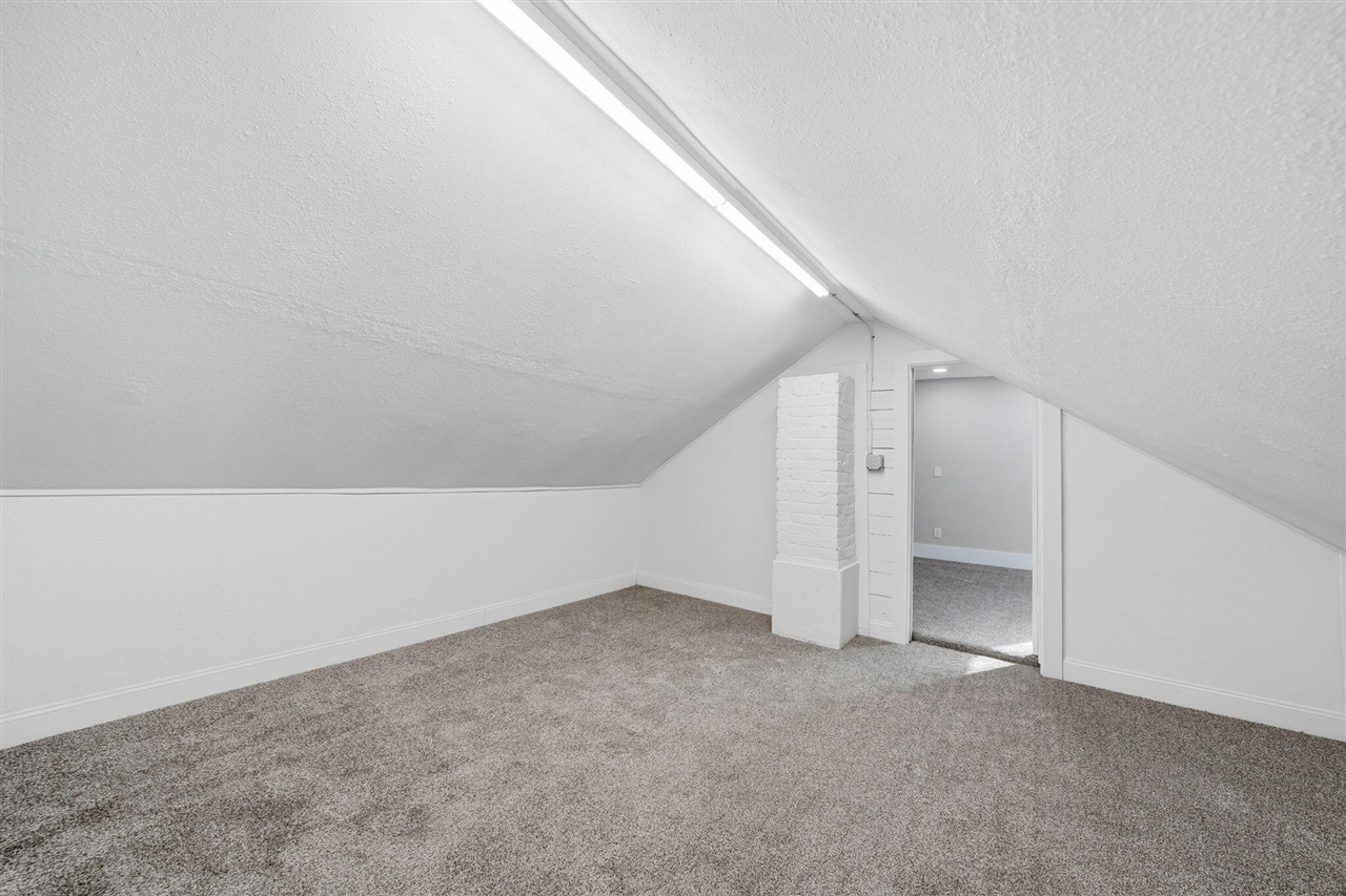 1506 Pringle Avenue, Jackson, MI, 49203-1954