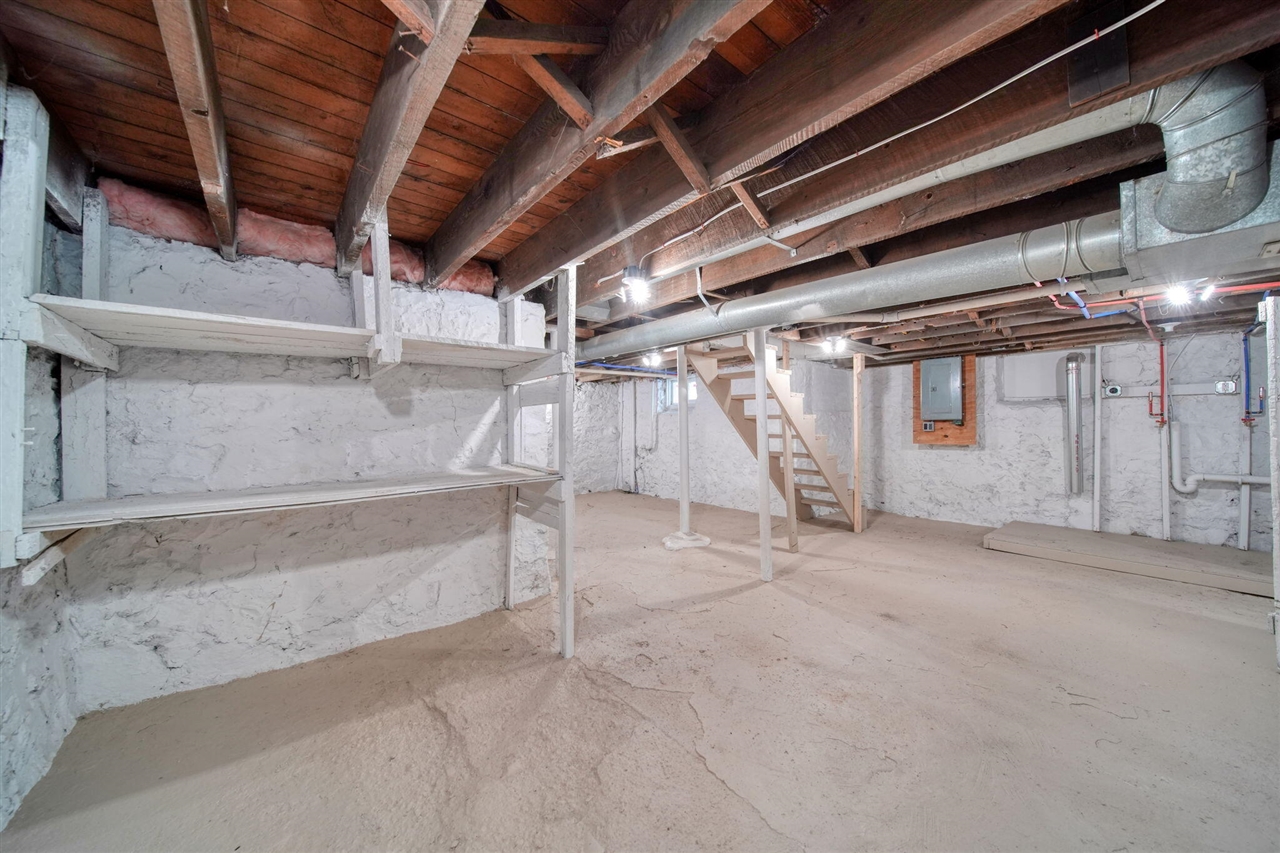 1506 Pringle Avenue, Jackson, MI, 49203-1954