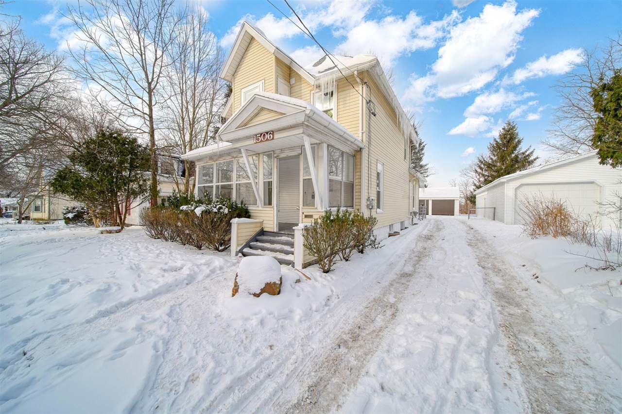 1506 Pringle Avenue, Jackson, MI, 49203-1954