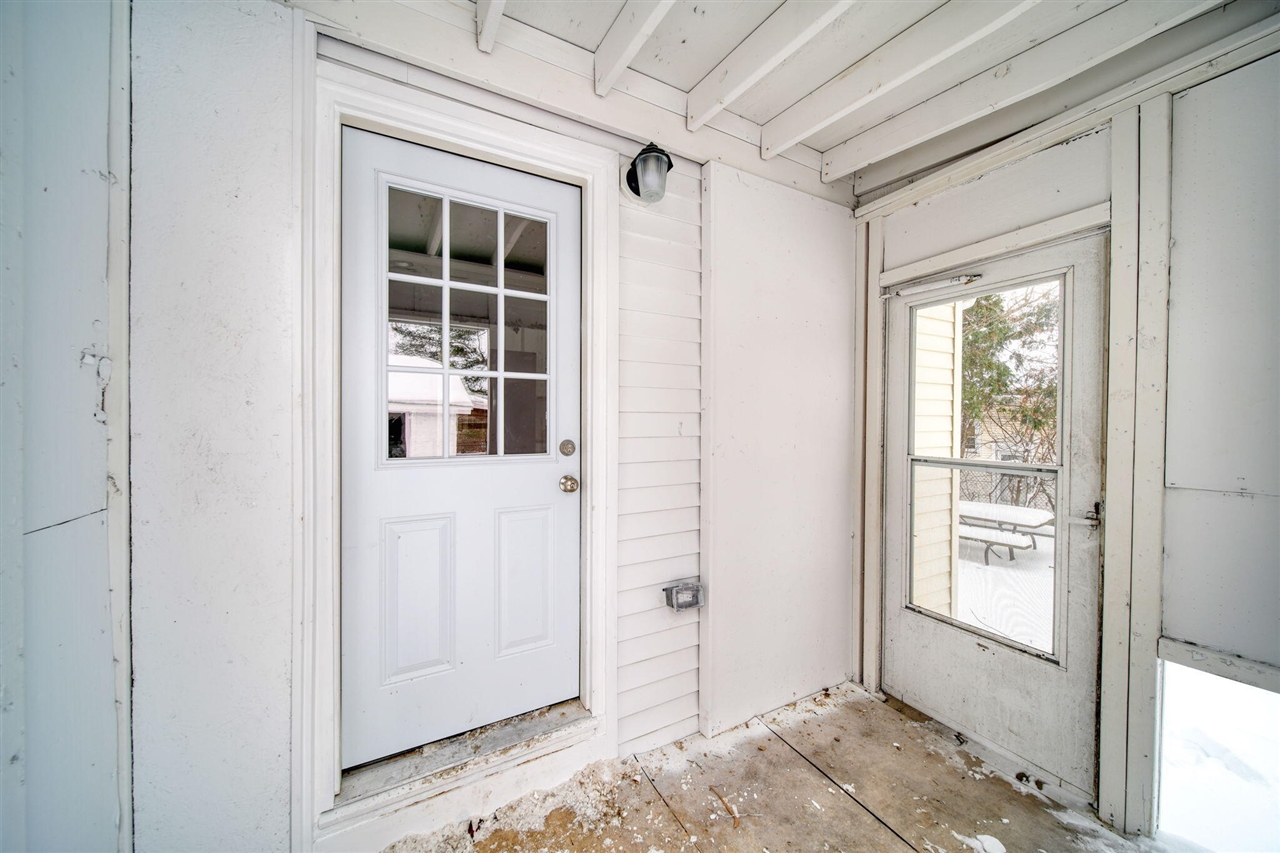 1506 Pringle Avenue, Jackson, MI, 49203-1954