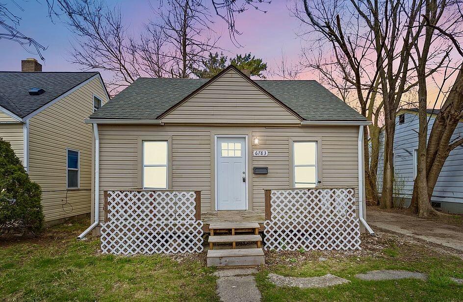 6783 Chalmers Avenue, Warren, MI, 48091-3006