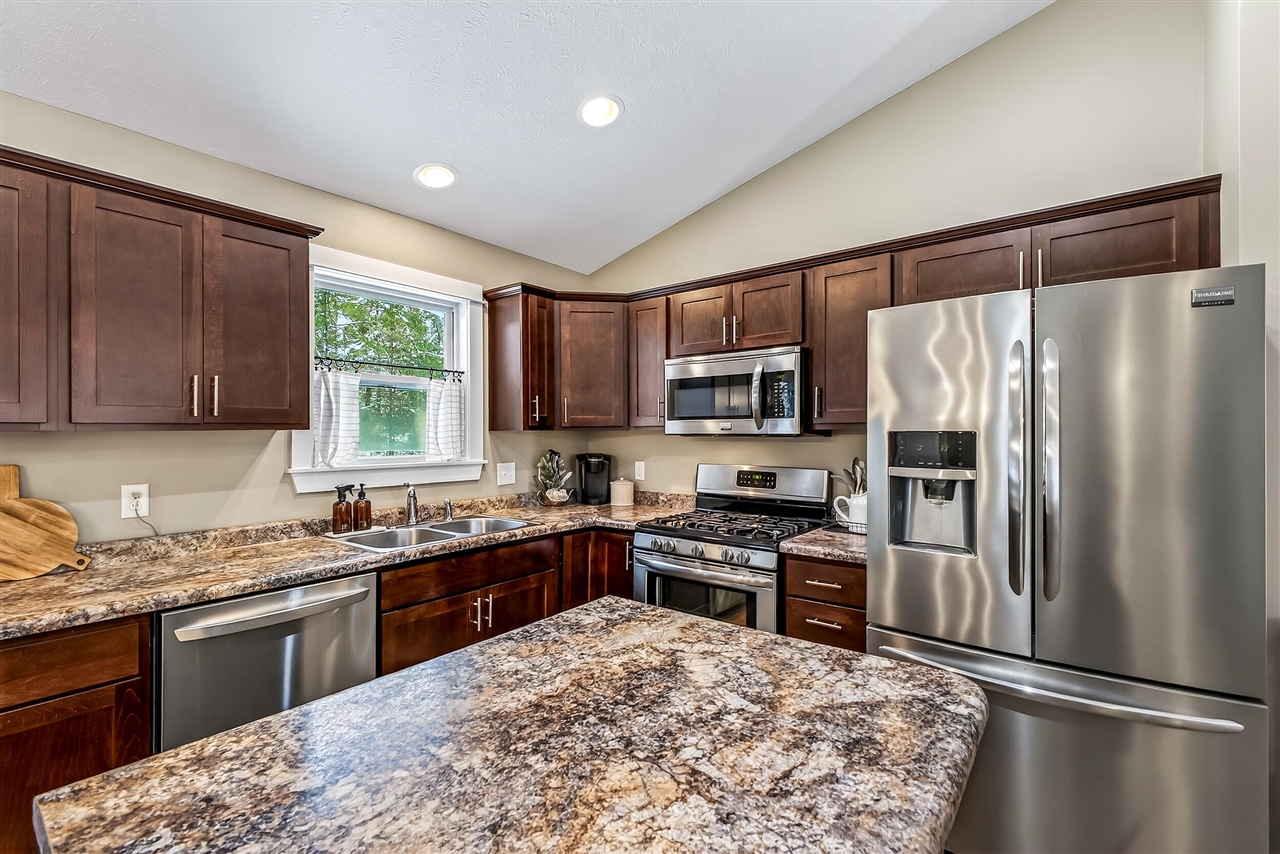 Homes for sale in Twin Lake, MI | 6578 Black Hawk Ln, Twin Lake, MI 49457 | MLS# 70513111