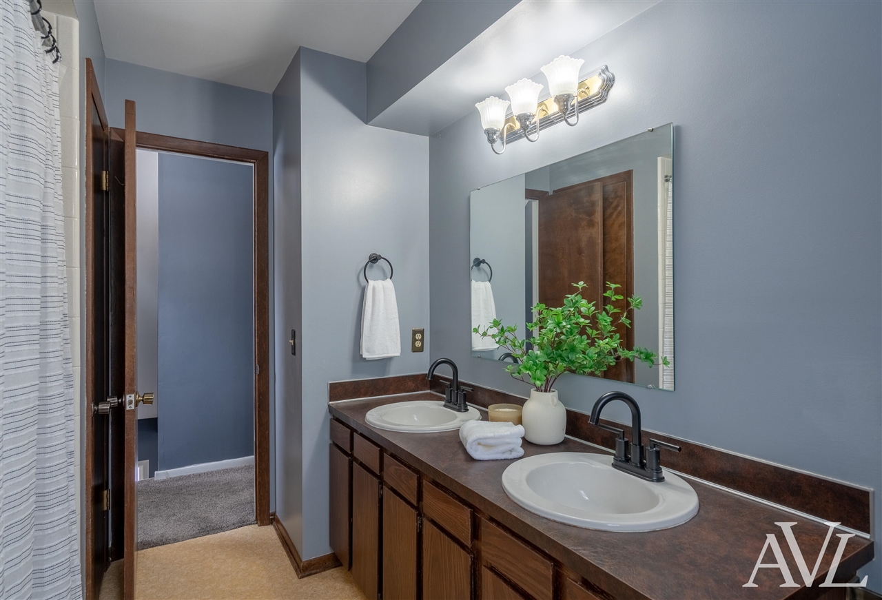 Grand Rapids, MI, 49508-6217