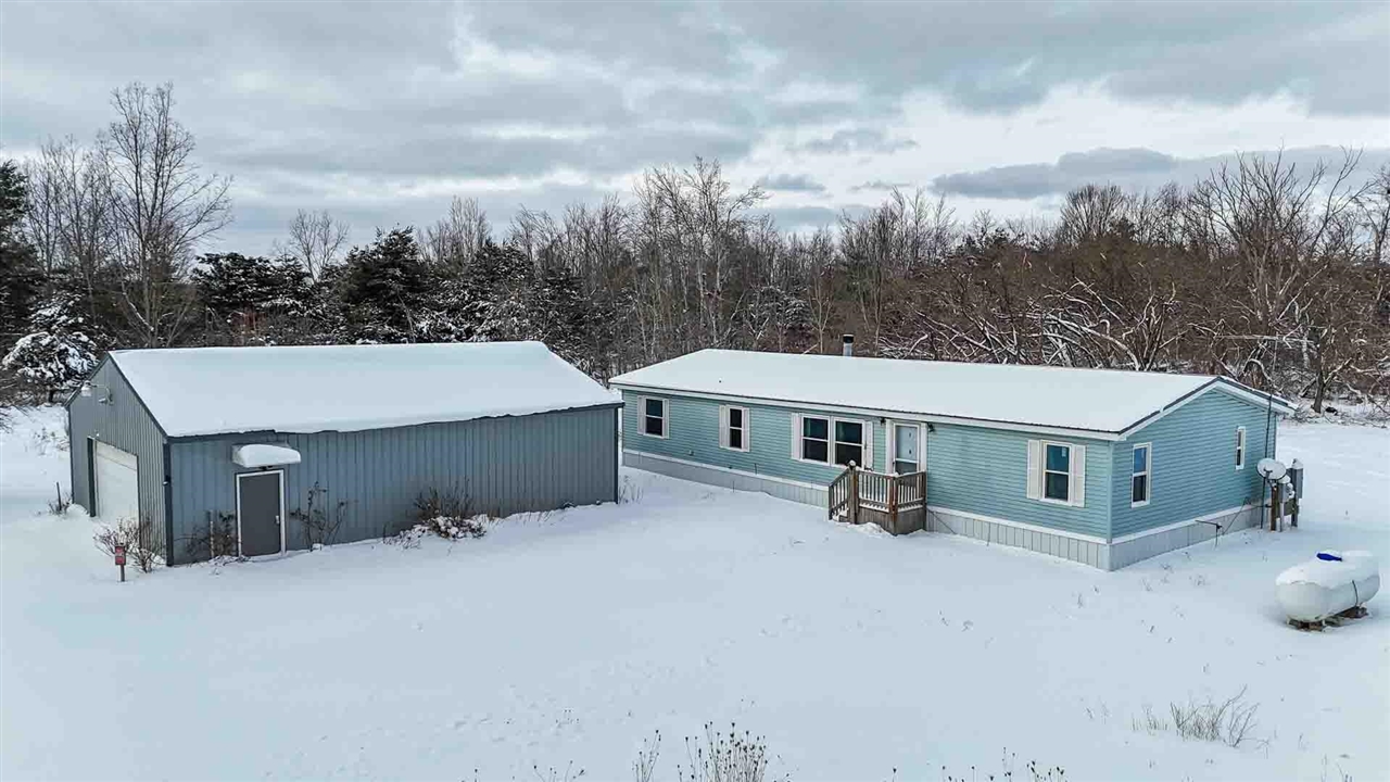 Homes for sale in Rodney, MI | 10380 17 Mile Rd, Rodney, MI 49342 | MLS# 70513154