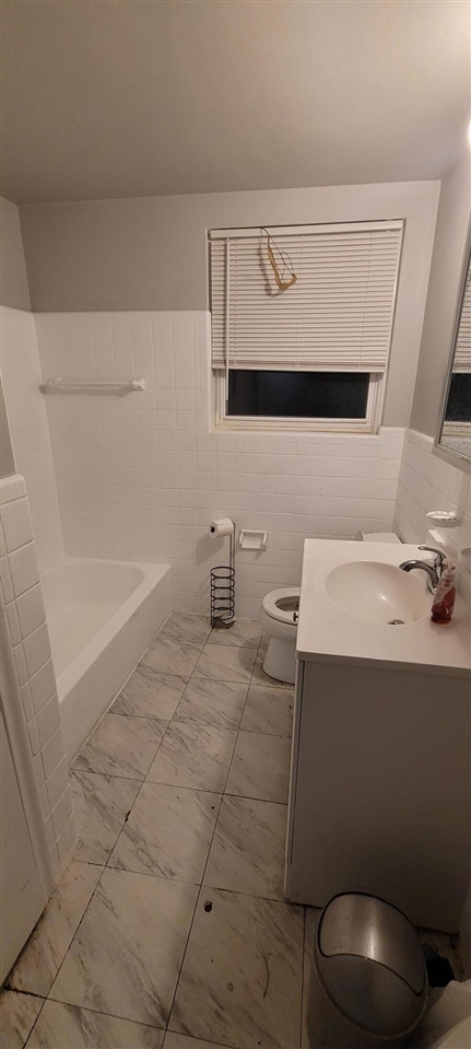 4115 E Outer Drive, Detroit, MI, 48234-3016