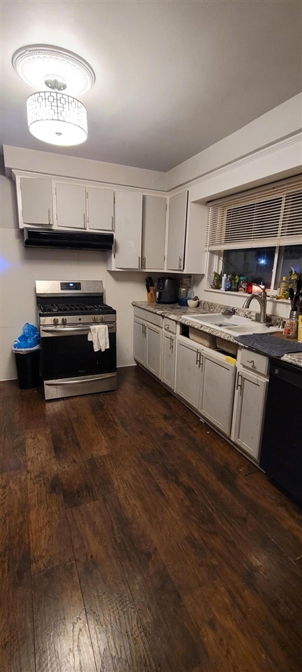 4115 E Outer Drive, Detroit, MI, 48234-3016