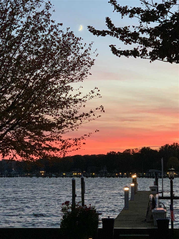 Homes for sale in Holland, MI | 1738 Waukazoo Dr, Holland, MI 49424 | MLS# 70513191