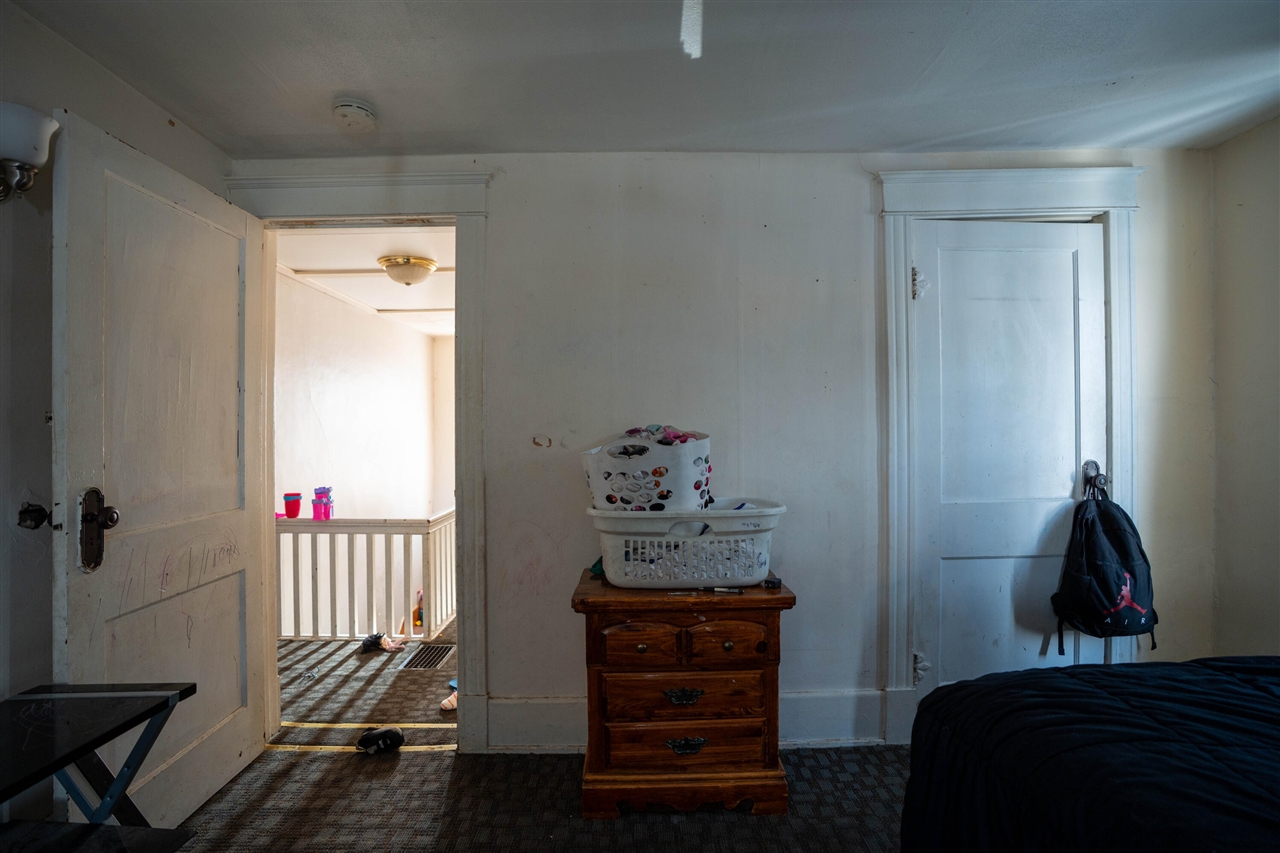 1525 W Saginaw Street, Lansing, MI, 48915-1352