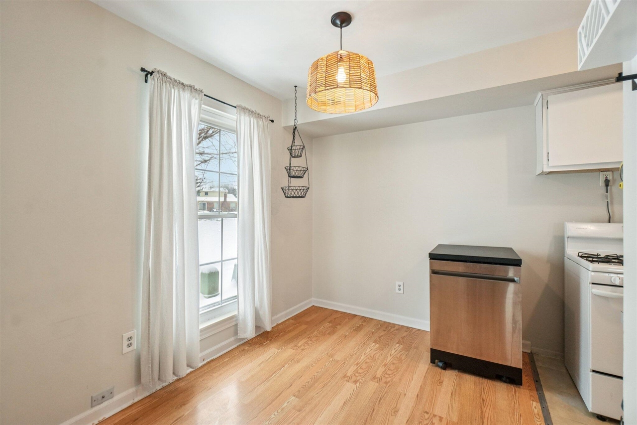 44432 Newburyport Drive, Canton, MI, 48187-2509