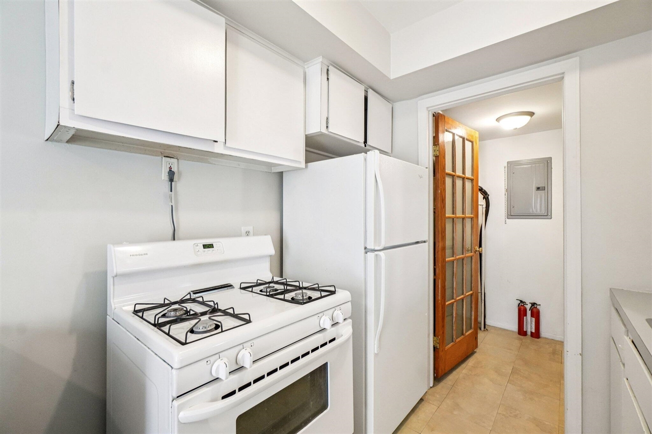 44432 Newburyport Drive, Canton, MI, 48187-2509