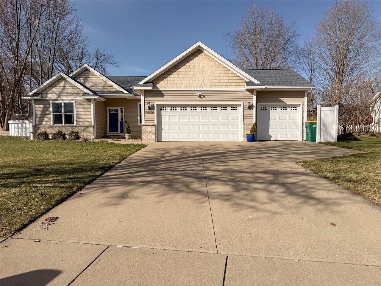 4211 Woodburn Court, Saginaw, MI, 48603