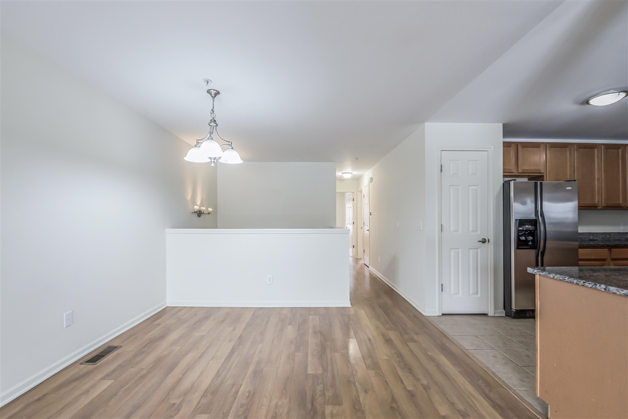 120 W Oakbrook Drive, Ann Arbor, MI, 48103-2253