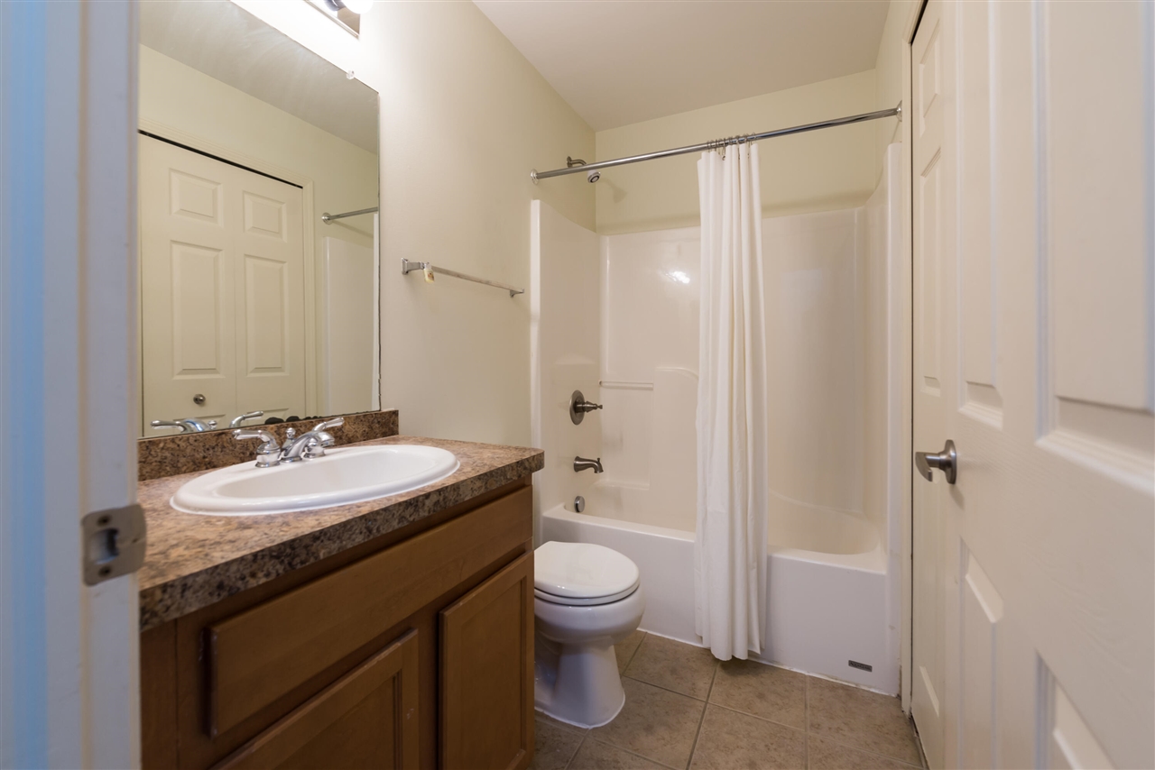 120 W Oakbrook Drive, Ann Arbor, MI, 48103-2253