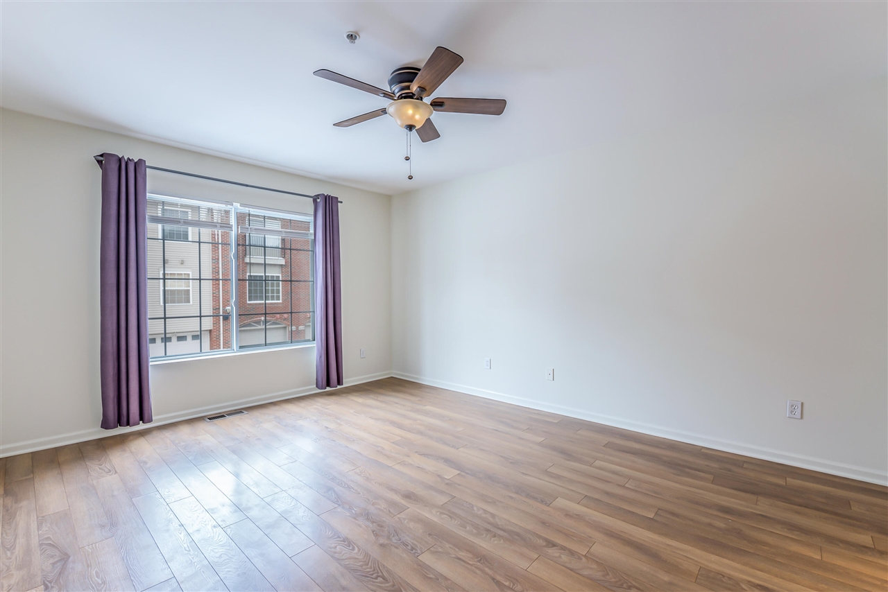 120 W Oakbrook Drive, Ann Arbor, MI, 48103-2253