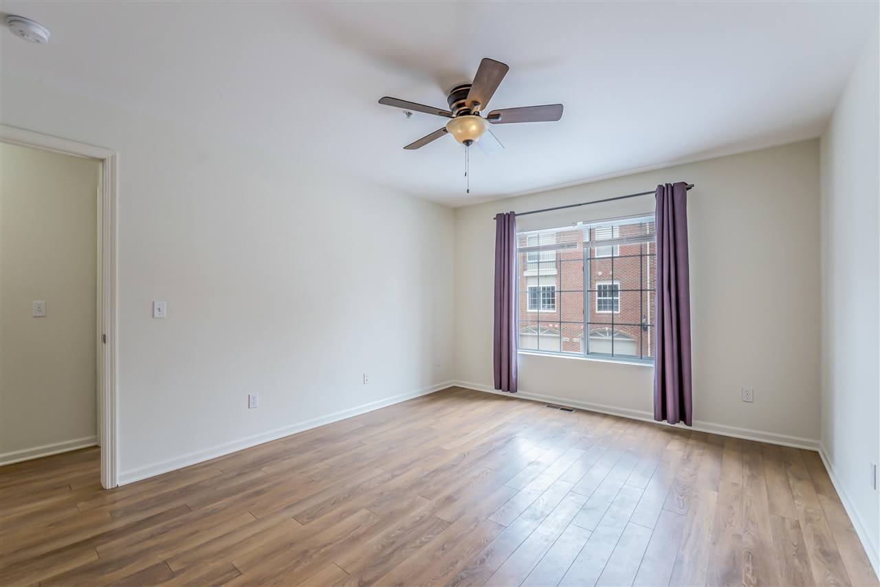 120 W Oakbrook Drive, Ann Arbor, MI, 48103-2253