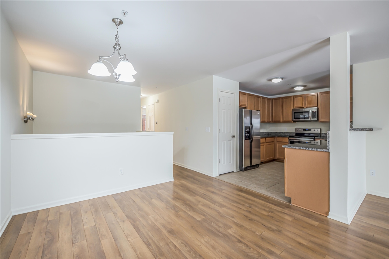 120 W Oakbrook Drive, Ann Arbor, MI, 48103-2253