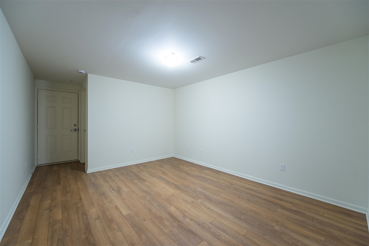 120 W Oakbrook Drive, Ann Arbor, MI, 48103-2253