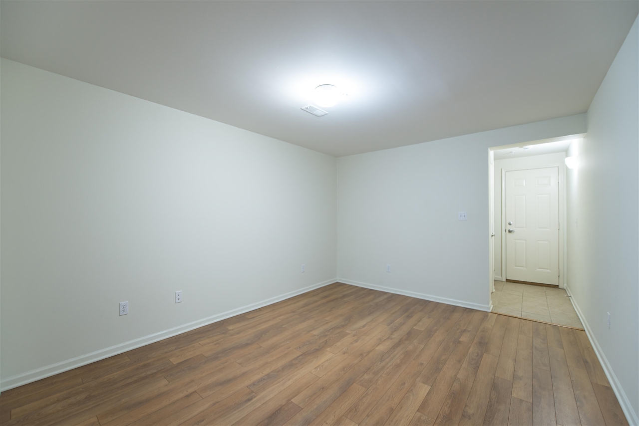 120 W Oakbrook Drive, Ann Arbor, MI, 48103-2253