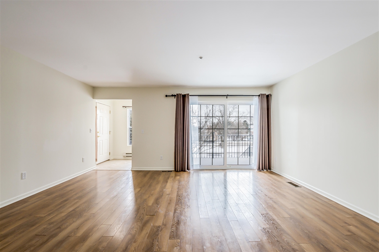 120 W Oakbrook Drive, Ann Arbor, MI, 48103-2253