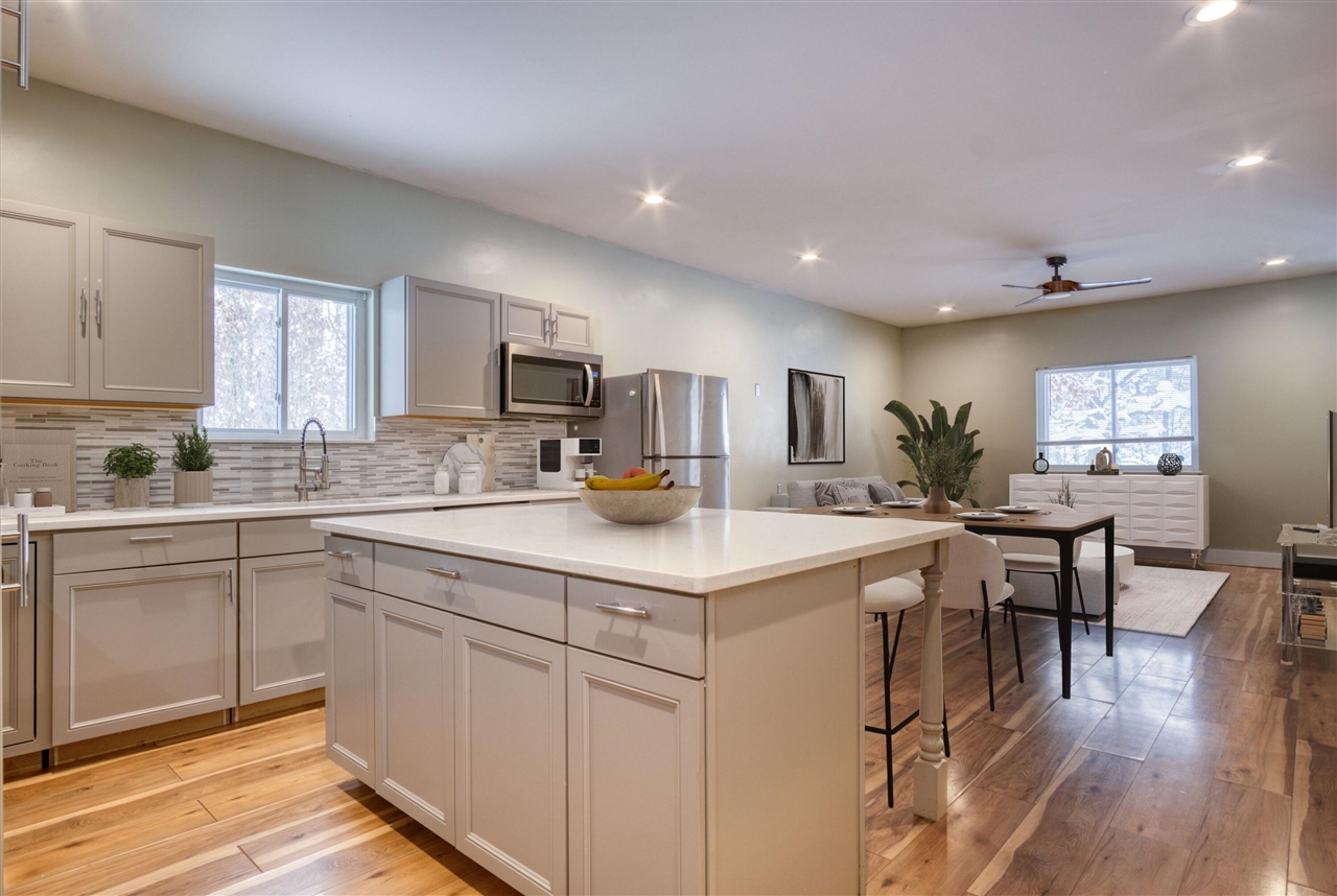 1518 E Wilke Road, Rothbury, MI, 49452-8101