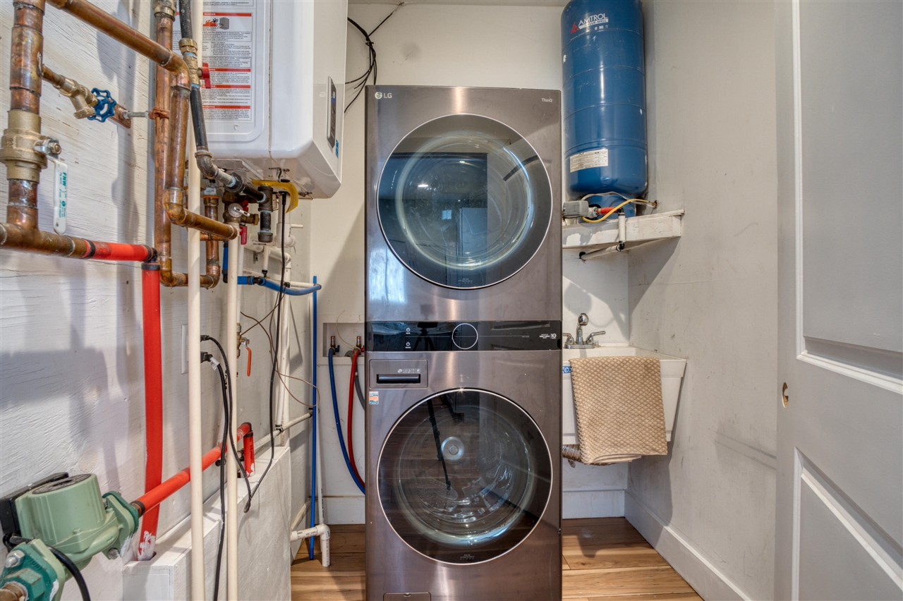 1518 E Wilke Road, Rothbury, MI, 49452-8101