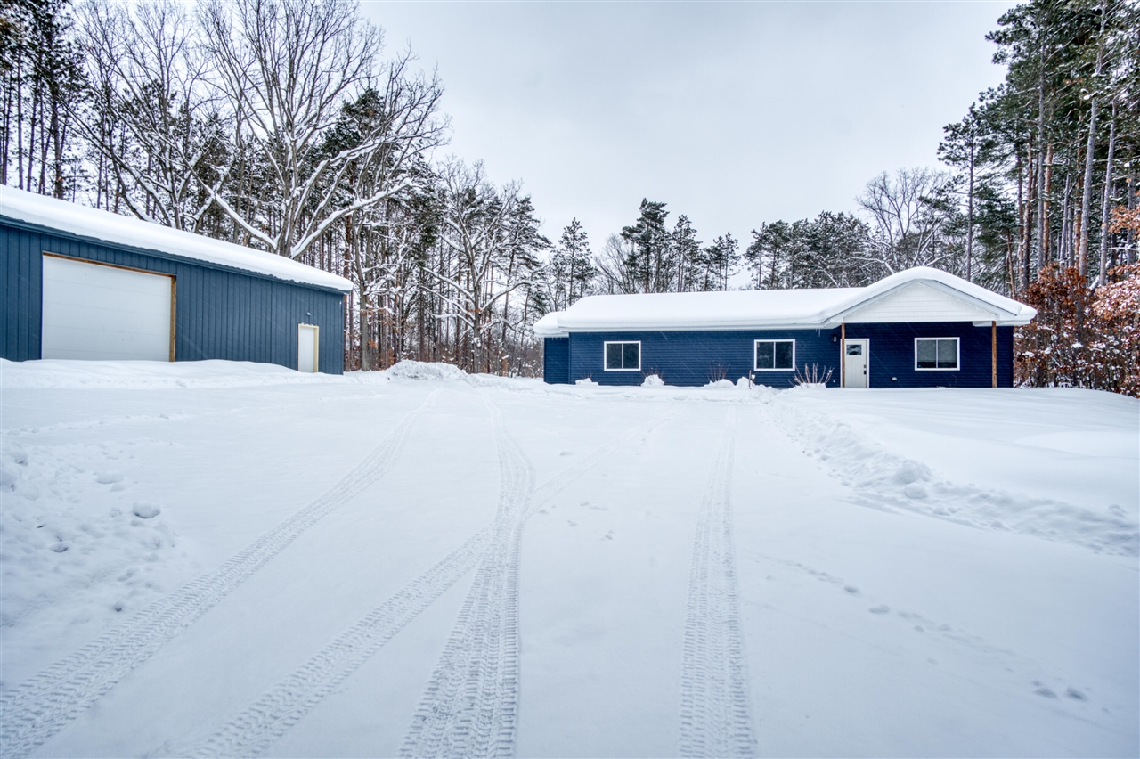 1518 E Wilke Road, Rothbury, MI, 49452-8101