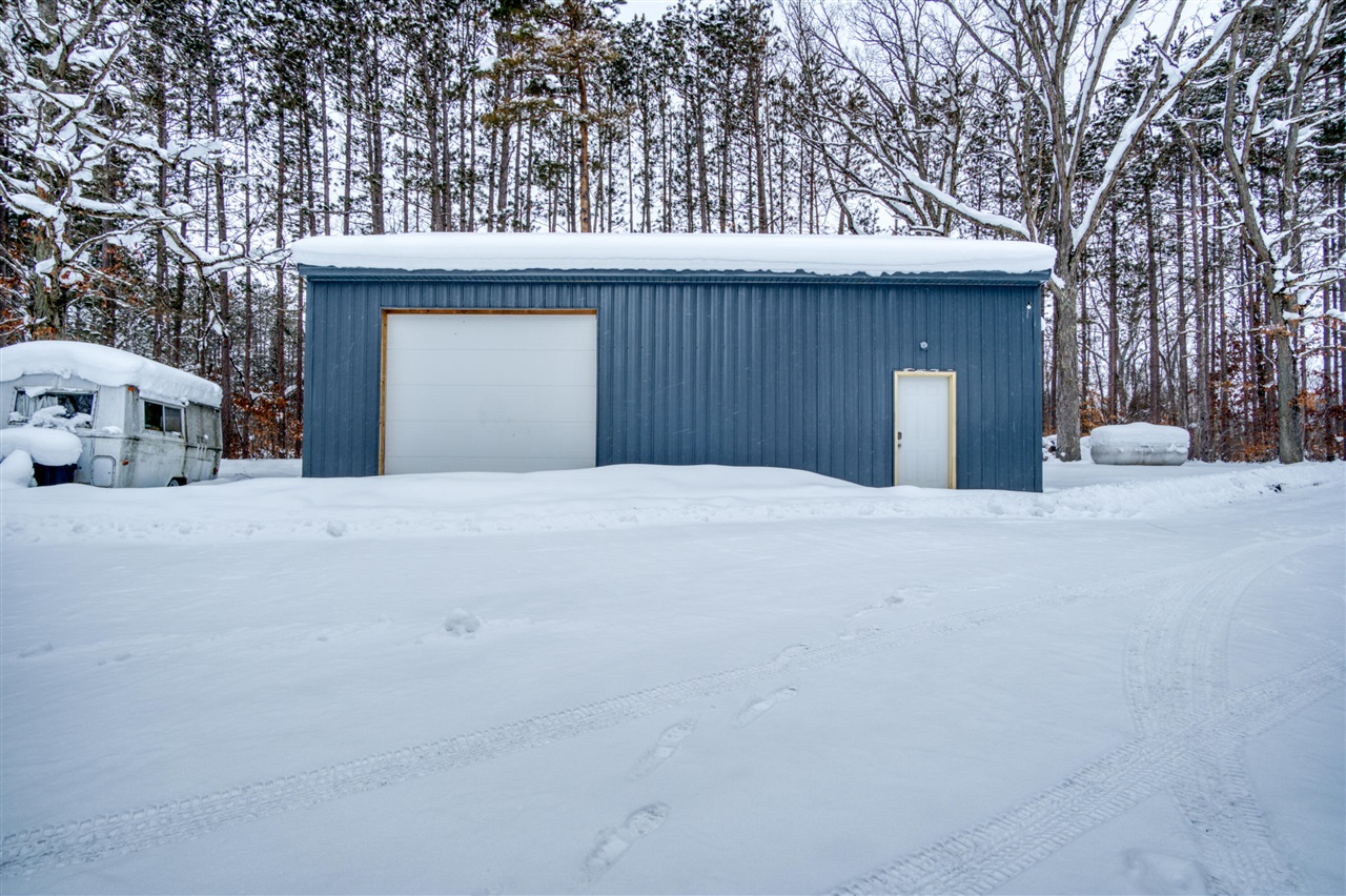 1518 E Wilke Road, Rothbury, MI, 49452-8101